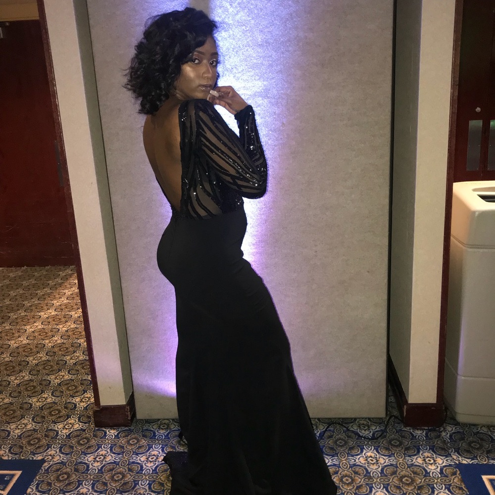 Black prom dress